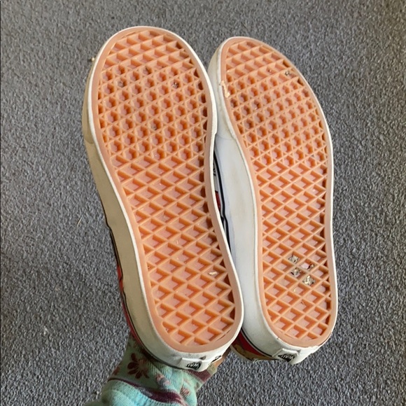 Disney Mickey Mouse vans - Picture 6 of 11